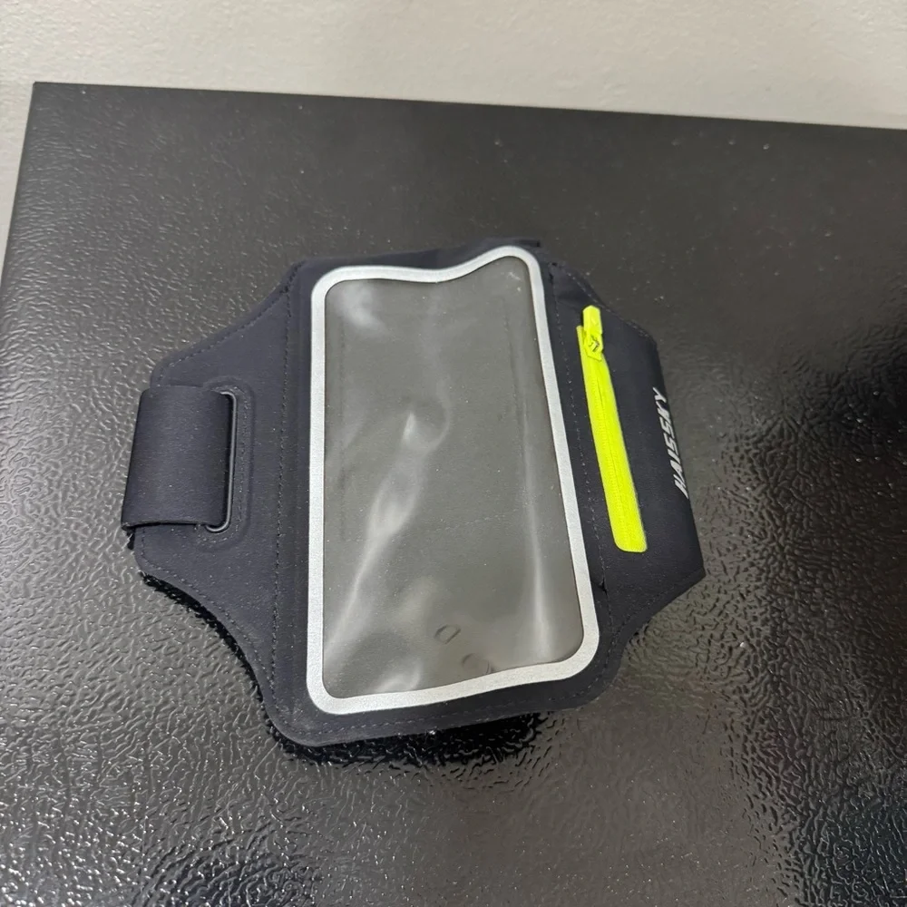 Haiskky Running Armband Phone Holder